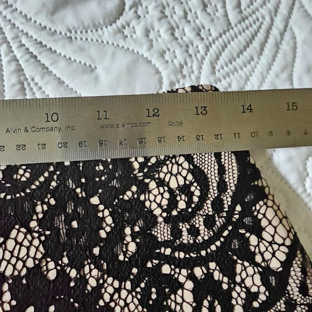 Mini Scuba Material Skirt. Lace Look, Back Zipper Closure, Size M - Picture 8 of 9